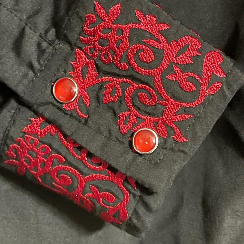 AMERICAN WEST RED & BLACK EMBROIDERED RODEO SHIRT SZ LG EUC - Picture 9 of 13